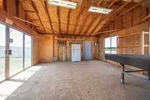 375 E Houston Rd, Paulden, AZ 86334 - Photo 31