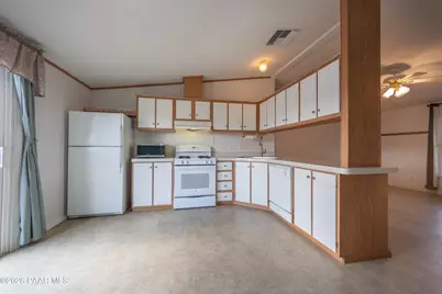 375 E Houston Road, Paulden, AZ 86334 - Photo 9