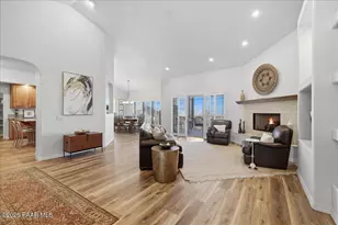 898 N Lakeview Dr, Prescott, AZ 86301 - Photo 7