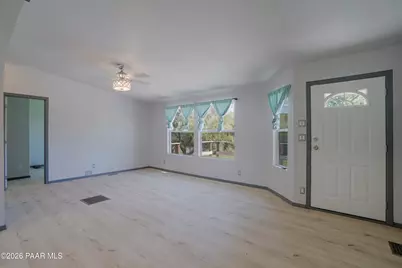 24950 W Joshua Boulevard, Kirkland, AZ 86332 - Photo 9