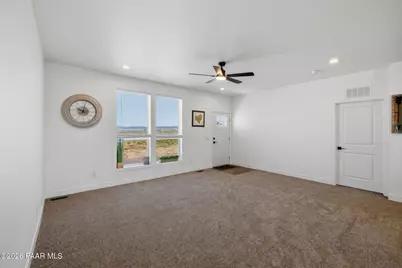 7325 E Penny Lane, Prescott Valley, AZ 86315 - Photo 9