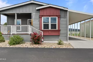 11350 E Sarah Jane Ln, Dewey-Humboldt, AZ 86327 - Photo 3