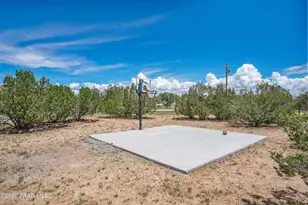 53770 N Mesa Dr, Seligman, AZ 86337 - Photo 29