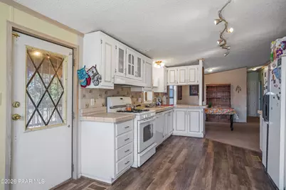 53770 N Mesa Drive, Seligman, AZ 86337 - Photo 13