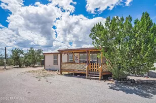 53770 N Mesa Dr, Seligman, AZ 86337 - Photo 1