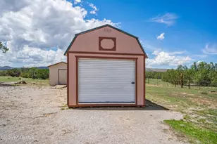 53770 N Mesa Dr, Seligman, AZ 86337 - Photo 41