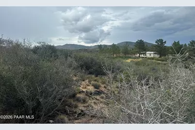 7125 W Toots Turnout, Kirkland, AZ 86332 - Photo 5