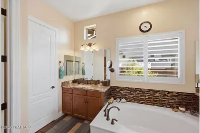 8638 N Ridge Rider Trail, Prescott Valley, AZ 86315 - Photo 23