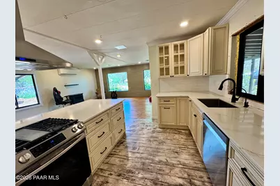 703 E Hueco Way, Chino Valley, AZ 86323 - Photo 5