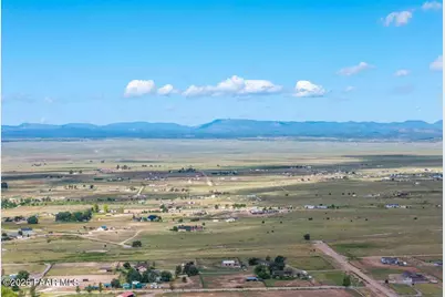 26320 N Vineyard Lane, Paulden, AZ 86334 - Photo 19