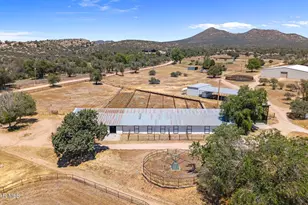 12650 W Z-3 Ranch Rd, Skull Valley, AZ 86338 - Photo 21