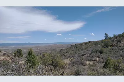 17600 W Watering Hole Way, Kirkland, AZ 86332 - Photo 15