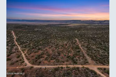 54473 N Shadow Mountain Parkway, Seligman, AZ 86337 - Photo 1