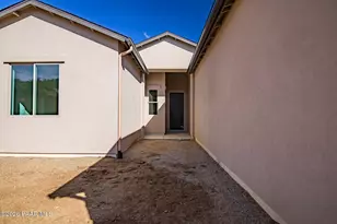 750 S Grant Woods Pkwy, Dewey-Humboldt, AZ 86327 - Photo 3