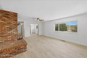 606 N Cochise Dr, Dewey-Humboldt, AZ 86327 - Photo 5