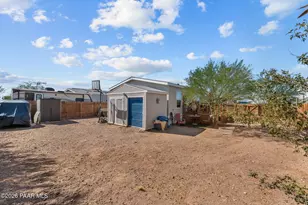 512 W Claessens Dr, Morristown, AZ 85342 - Photo 23