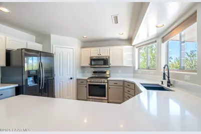 13333 E Palomino Lane, Prescott Valley, AZ 86315 - Photo 7
