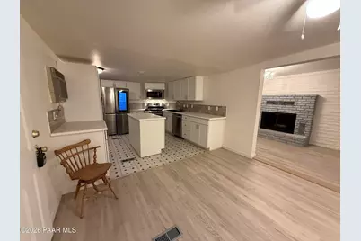 10219 E Manzanita Trail, Dewey-Humboldt, AZ 86327 - Photo 9