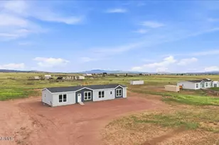 28187 N Wonder Wy, Paulden, AZ 86334 - Photo 17