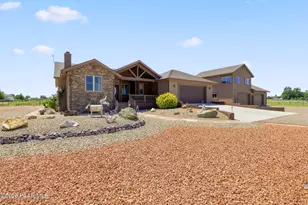 7555 E Sparrow Hawk Rd, Prescott Valley, AZ 86315 - Photo 1