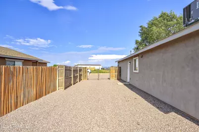 24411 N Diamond Head Avenue, Paulden, AZ 86334 - Photo 29