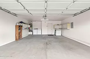 8370 E Leigh Dr, Prescott Valley, AZ 86314 - Photo 17
