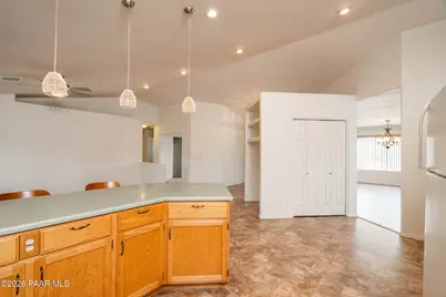 976 N Latigo Lane, Dewey-Humboldt, AZ 86327 - Photo 9