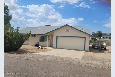 20043 E Prickly Pear Drive, Cordes Lakes, AZ 86333 - Photo 1