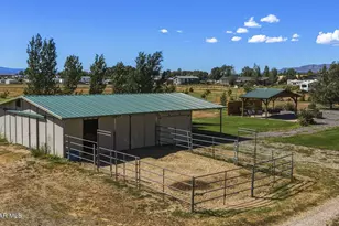 1050 W Ranch House Rd, Paulden, AZ 86334 - Photo 27