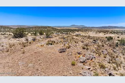 1555 E Great Place, Paulden, AZ 86334 - Photo 13