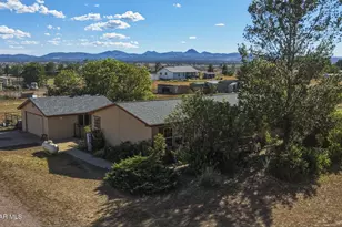 1215 W Brand Iron Rd, Paulden, AZ 86334 - Photo 1