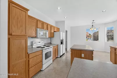 8128 N Command Point Drive, Prescott Valley, AZ 86315 - Photo 13