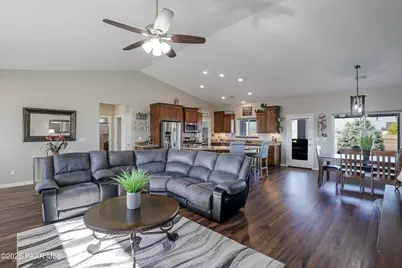 8720 N Buffalo Hill Court, Prescott Valley, AZ 86315 - Photo 11