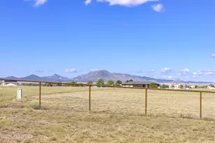8720 N Buffalo Hill Ct, Prescott Valley, AZ 86315 - Photo 5