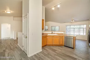 60 Rim Trail Dr, Sedona, AZ 86351 - Photo 15