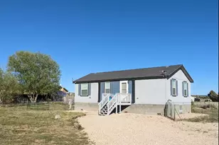 24415 N Cleveland St, Paulden, AZ 86334 - Photo 1
