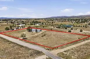 320 E Verde Ranch Rd, Paulden, AZ 86334 - Photo 3