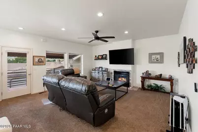1013 N Fairway Drive, Dewey-Humboldt, AZ 86327 - Photo 9