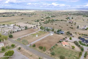 890 E Latigo Ct, Paulden, AZ 86334 - Photo 63