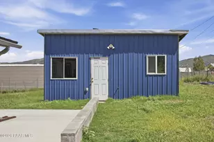 2715 S Dana St, Dewey-Humboldt, AZ 86329 - Photo 33