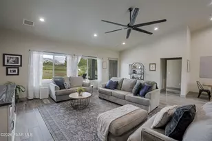1379 W McIntosh Dr, Prescott, AZ 86305 - Photo 9