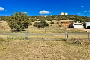 18233 S John Fry Ave, Peeples Valley, AZ 86332 - Photo 27