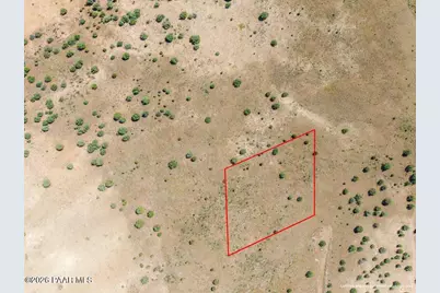 098R E Great Place, Paulden, AZ 86334 - Photo 1