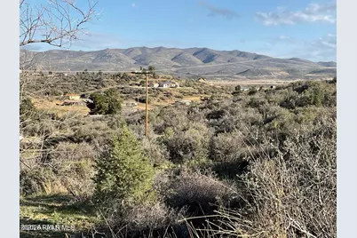18207 S Tawny Lane, Peeples Valley, AZ 86332 - Photo 3