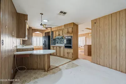 10470 E Manzanita Trail, Dewey-Humboldt, AZ 86327 - Photo 7