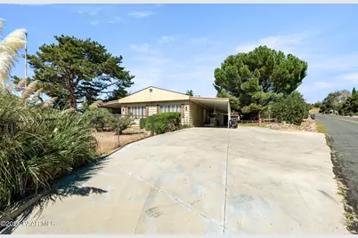 10470 E Manzanita Trail, Dewey-Humboldt, AZ 86327 - Photo 23