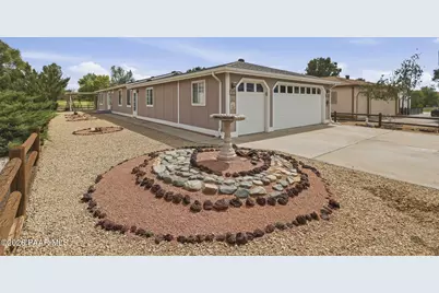 12255 E Obsidian Loop Road, Dewey-Humboldt, AZ 86327 - Photo 7