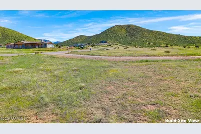10649 E Stallion Way, Prescott Valley, AZ 86315 - Photo 13