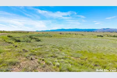 10649 E Stallion Way, Prescott Valley, AZ 86315 - Photo 11