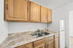 1701 N Village Dr, Tucson, AZ 85712 - Photo 21